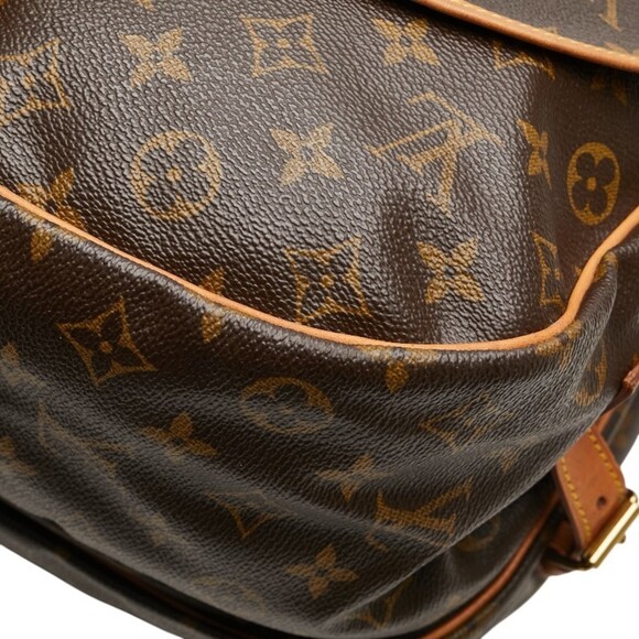 LOUIS VUITTON Brown Monogram Leather Shoulder Bag - Picture 6 of 13